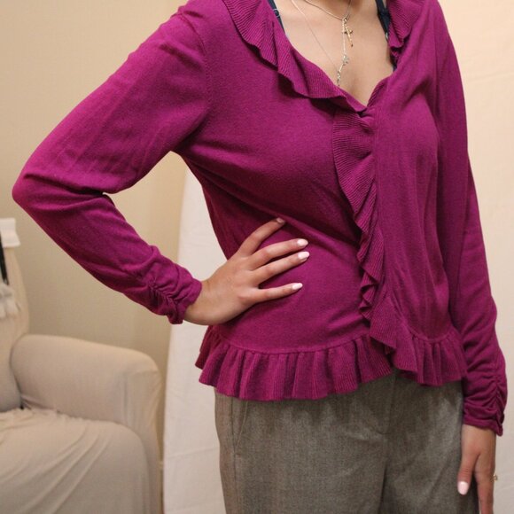 WOMEN'S RUFFLE SWEATER - Picture 1 of 12